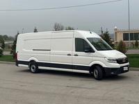 Volkswagen Crafter 2020 года за 19 000 000 тг. в Алматы