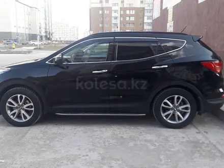 Hyundai Santa Fe 2012 года за 10 000 000 тг. в Астана – фото 2