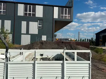 Кузов УРАЛ 4320 бортовой в сборе с лавками и дугами под тент за 1 400 000 тг. в Караганда – фото 7