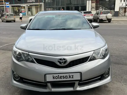 Toyota Camry 2014 года за 9 300 000 тг. в Шымкент