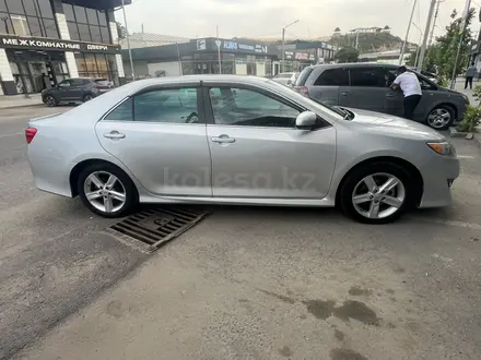 Toyota Camry 2014 года за 9 300 000 тг. в Шымкент – фото 7