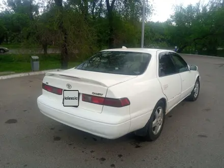 Toyota Camry 1998 года за 2 600 000 тг. в Алматы – фото 4