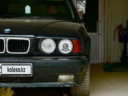 BMW 525 1995 года за 3 000 000 тг. в Атырау – фото 2