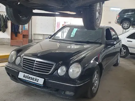 Mercedes-Benz E 320 2001 года за 4 700 000 тг. в Кызылорда – фото 2