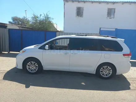 Toyota Sienna 2011 года за 12 000 000 тг. в Атырау – фото 7