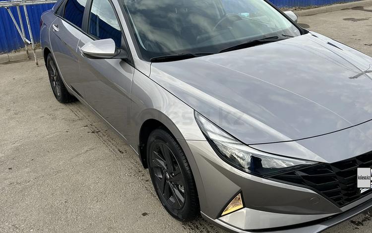 Hyundai Elantra — миниатюра 2