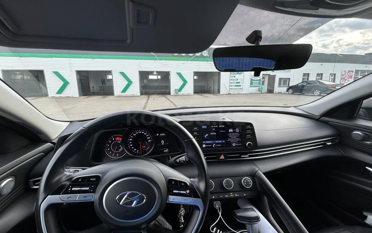 Hyundai Elantra — миниатюра 5