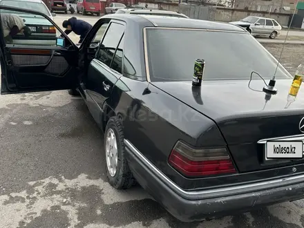 Mercedes-Benz E 280 1995 года за 1 500 000 тг. в Тараз – фото 4