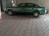 Volkswagen Passat 2002 годаүшін2 100 000 тг. в Алматы