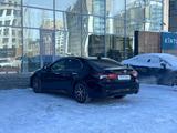 Toyota Camry Luxe 2023 года за 17 500 000 тг. в Астана – фото 2
