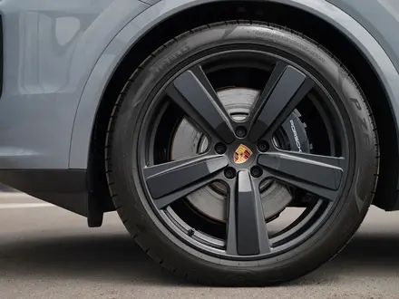 Porsche Cayenne S 2025 года за 106 416 300 тг. в Астана – фото 17