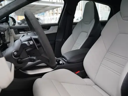 Porsche Cayenne S 2025 года за 106 416 300 тг. в Астана – фото 7