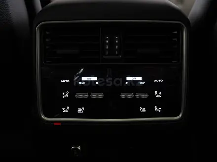 Porsche Cayenne S 2025 года за 106 416 300 тг. в Астана – фото 12