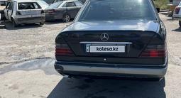 Mercedes-Benz E 220 1994 годаүшін1 800 000 тг. в Шелек – фото 4