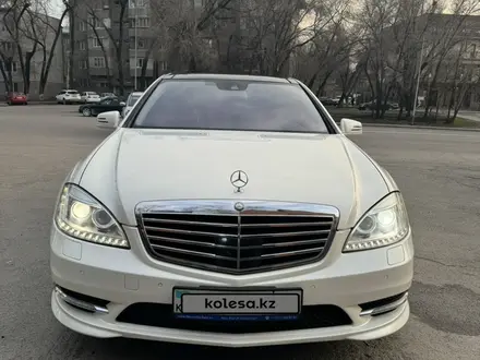 Mercedes-Benz S 500 2012 года за 16 800 000 тг. в Алматы