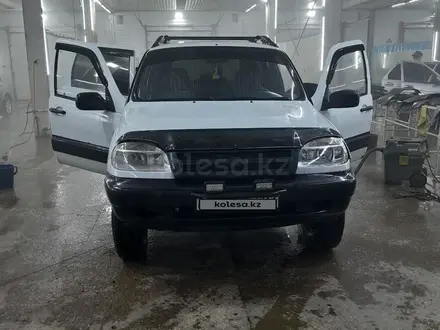 Chevrolet Niva 2004 года за 1 950 000 тг. в Кокшетау – фото 6