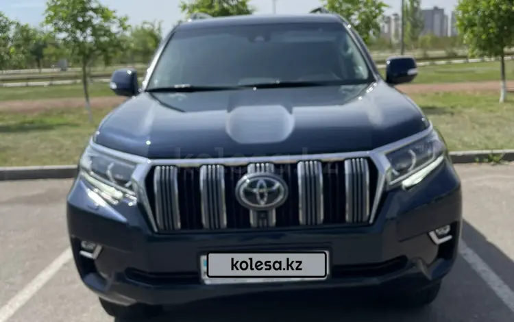 Toyota Land Cruiser Prado 2018 года за 28 000 000 тг. в Астана