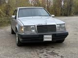 Mercedes-Benz E 300 1992 года за 1 200 000 тг. в Павлодар – фото 3