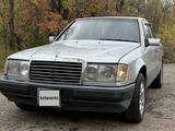 Mercedes-Benz E 300 1992 года за 1 200 000 тг. в Павлодар – фото 2
