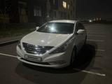 Hyundai Sonata 2014 годаfor5 500 000 тг. в Астана – фото 2