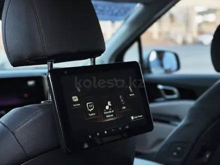 Kia Carnival 2022 года за 22 222 222 тг. в Алматы – фото 26
