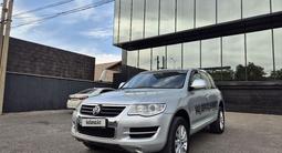 Volkswagen Touareg 2008 года за 6 000 000 тг. в Шымкент – фото 2