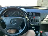 Mercedes-Benz C 180 1995 года за 1 700 000 тг. в Жезказган – фото 2