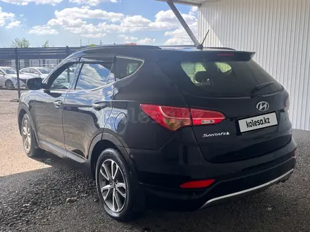 Hyundai Santa Fe 2012 года за 7 634 250 тг. в Астана – фото 4