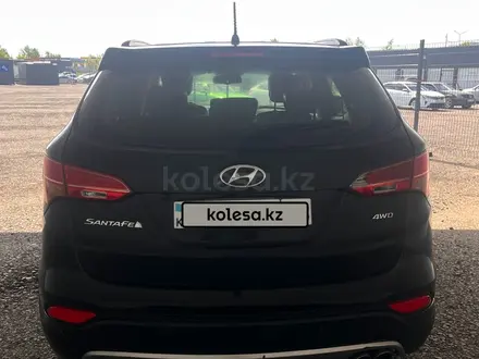 Hyundai Santa Fe 2012 года за 7 634 250 тг. в Астана – фото 2