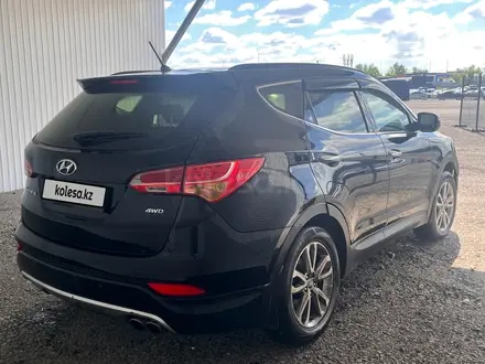 Hyundai Santa Fe 2012 года за 7 634 250 тг. в Астана – фото 6
