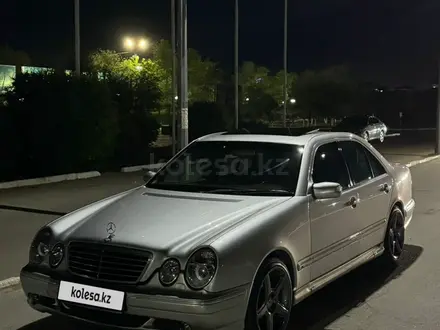 Mercedes-Benz E 430 2001 года за 6 000 000 тг. в Жанаозен