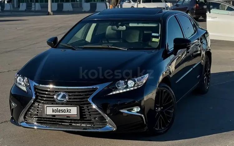 Lexus ES 300h 2013 годаүшін9 200 000 тг. в Астана