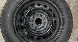 Покрышка с дисками за 110 000 тг. в Атырау – фото 3