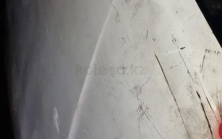 Капот мазда 323 универсал за 20 000 тг. в Алматы