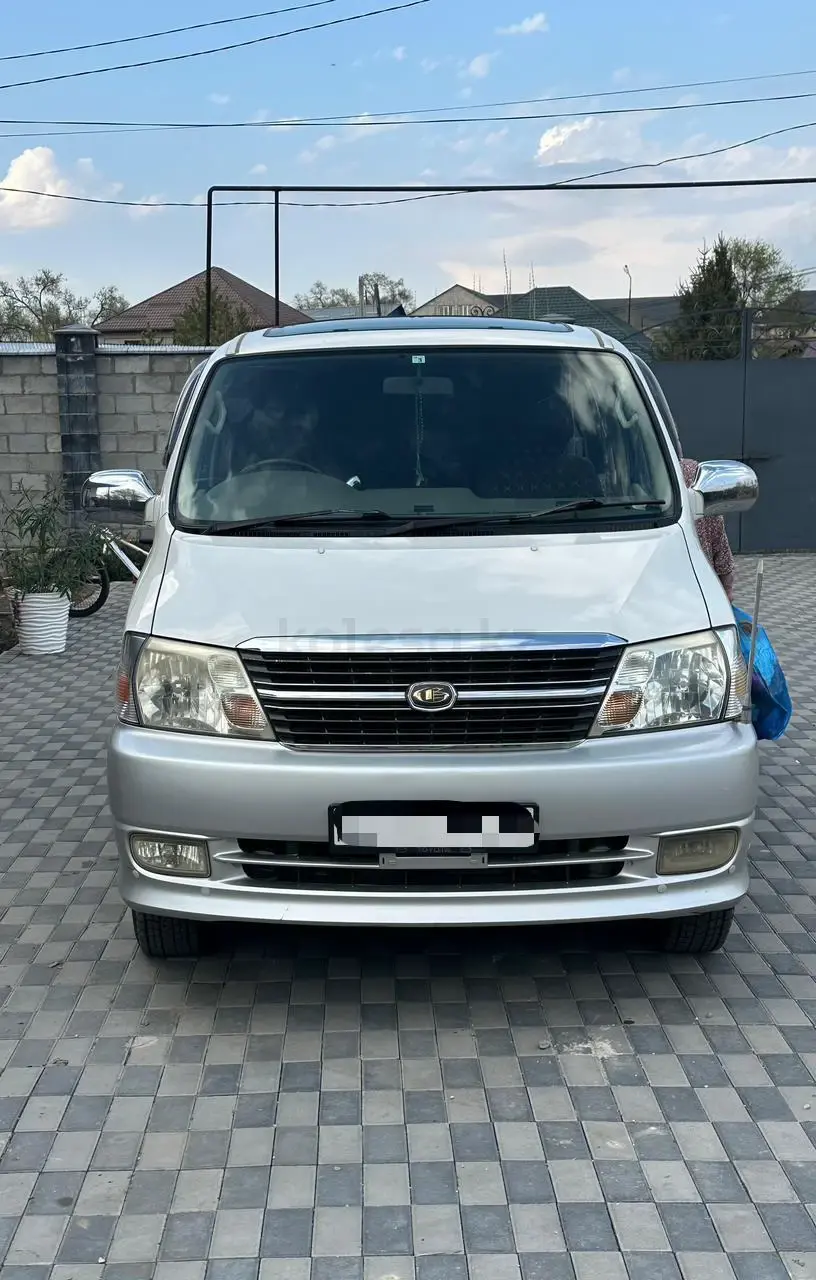 Toyota Granvia, 2000
