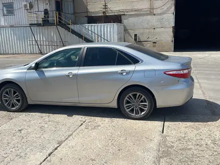 Toyota Camry 2015 года за 6 300 000 тг. в Уральск – фото 4