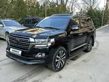 Toyota Land Cruiser 2017 годаүшін36 750 000 тг. в Алматы