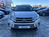 Toyota Highlander 2018 года за 20 750 000 тг. в Уральск