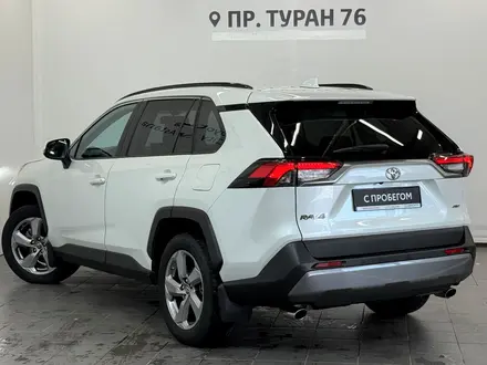 Toyota RAV4 Prestige 2019 года за 12 900 000 тг. в Астана – фото 2