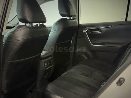 Toyota RAV4 Prestige 2019 года за 12 900 000 тг. в Астана – фото 11