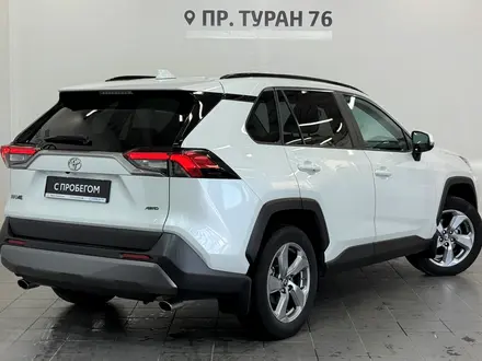 Toyota RAV4 Prestige 2019 года за 12 900 000 тг. в Астана – фото 19