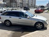 Mercedes-Benz C 220 2002 года за 2 000 000 тг. в Астана – фото 2