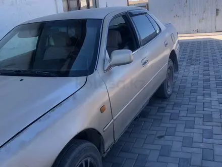 Toyota Camry 1995 года за 800 000 тг. в Алматы – фото 2