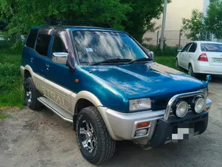 Nissan Mistral