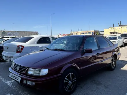 Volkswagen Passat 1995 года за 1 700 000 тг. в Караганда – фото 12