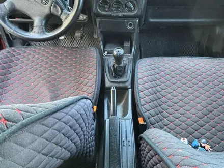 Volkswagen Passat 1995 года за 1 700 000 тг. в Караганда – фото 9