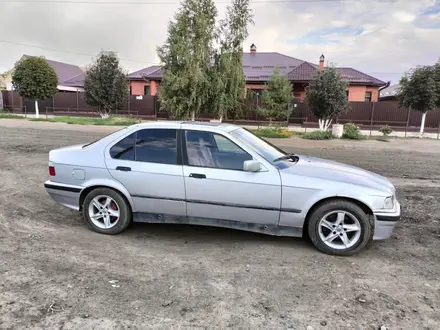 BMW 318 1992 года за 1 150 000 тг. в Уральск – фото 4