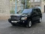 Toyota Highlander 2005 годаүшін7 800 000 тг. в Алматы