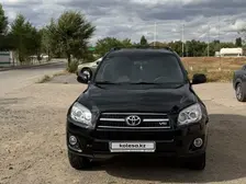 Toyota RAV4, 2009