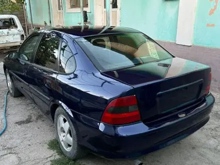 Opel Vectra 1996 года за 850 000 тг. в Туркестан – фото 4